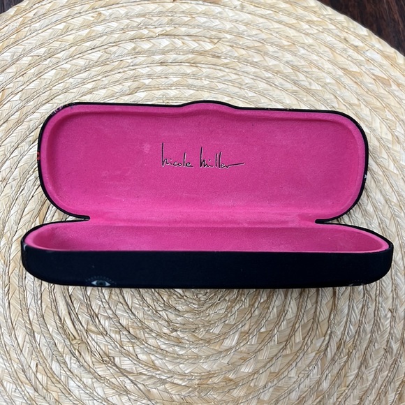Nicole Miller Fun Print Eyeglasses Case - Picture 2 of 11